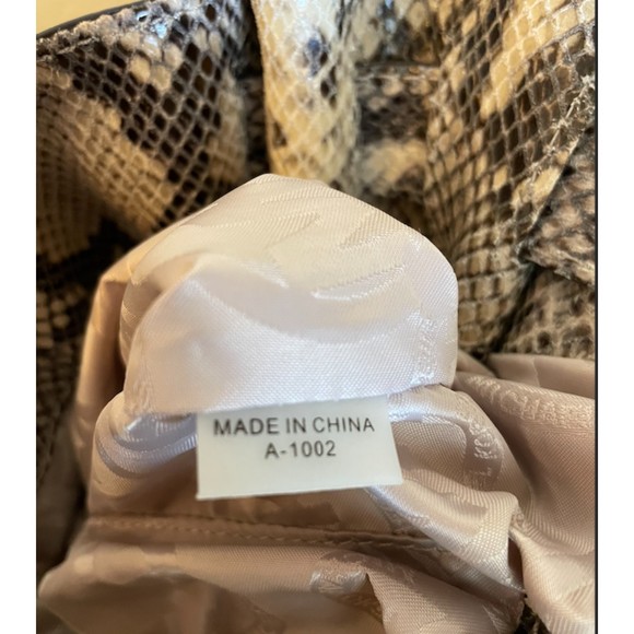 Michael Kors Gray Snakeskin Silver Hardware Large Hamilton Bag - Picture 13 of 16